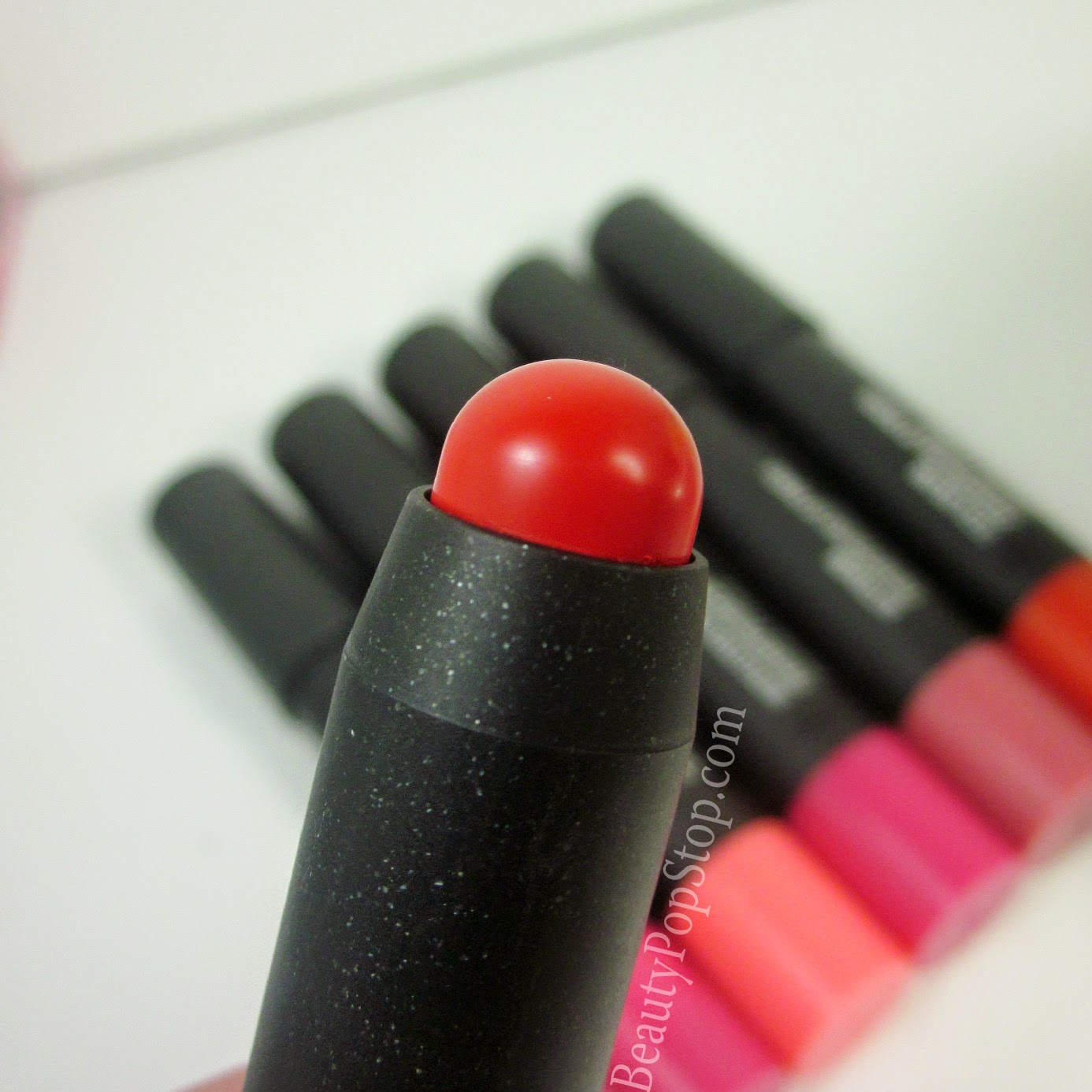 mac patentpolish lip pencil Berry Bold swatch and review