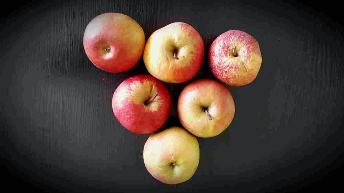 Natural Beauty Recipes Five benefits of apples for your skin