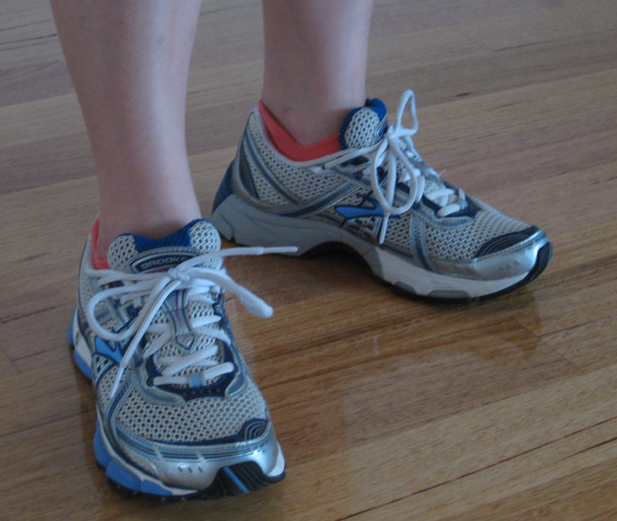 Fit Review Run Swiftly LS and a Review From Oz For The No Show Running Socks The Sweat Edit