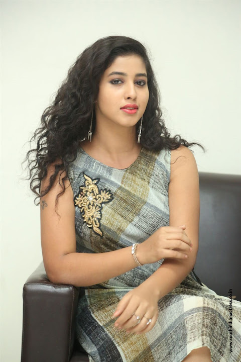 Pavani Reddy hot photos