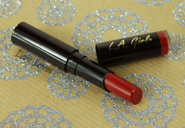 LA Girl Matte Flat Velvet Lipstick - Relentless Swatches & Review