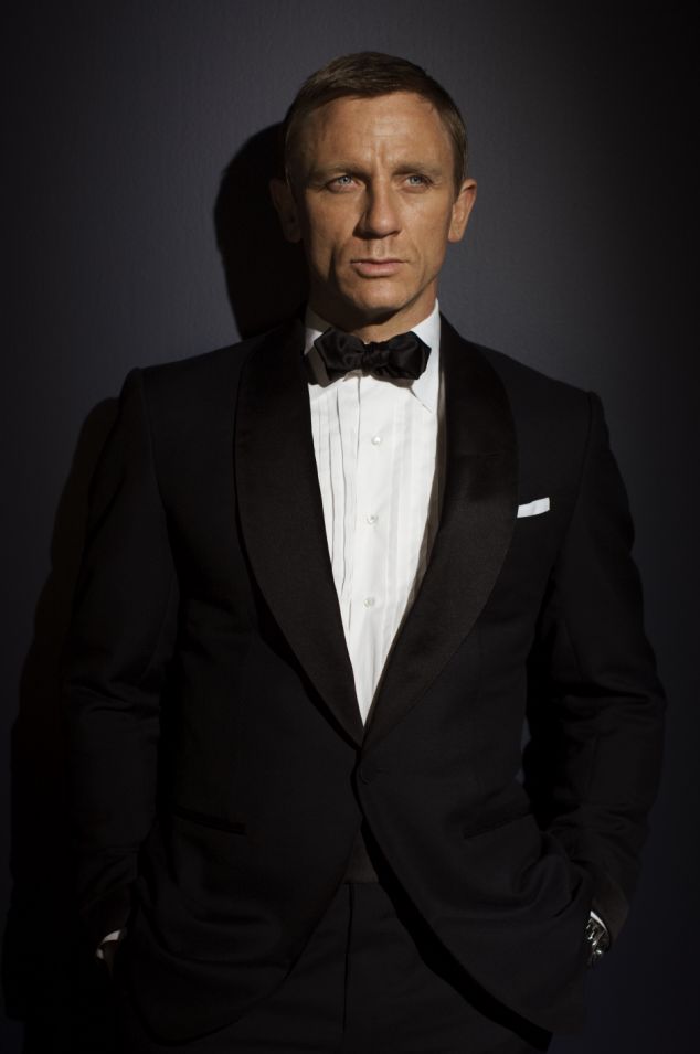 Top 6 Things That Make Guys Wish They Were James Bond | The Non-Review