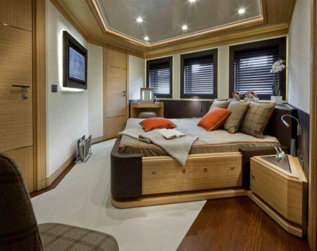 القلعة العائمة أكبر يخت فى العالم