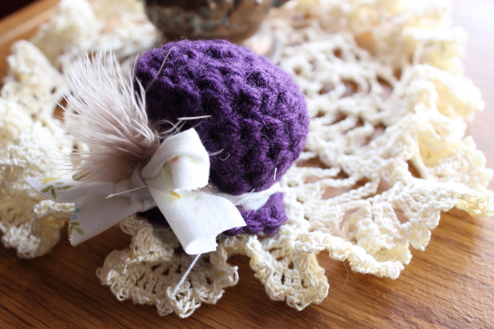 Dangoku Free Mini Top Hat Crochet Pattern