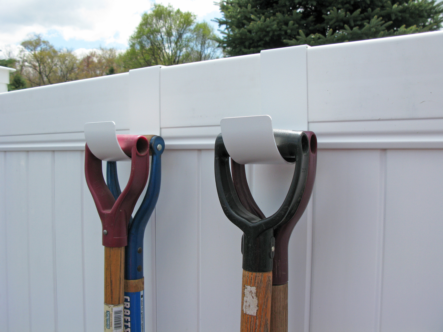 Sheilacakes Fence Hooks Helps Make Organizing your Yard a Breeze