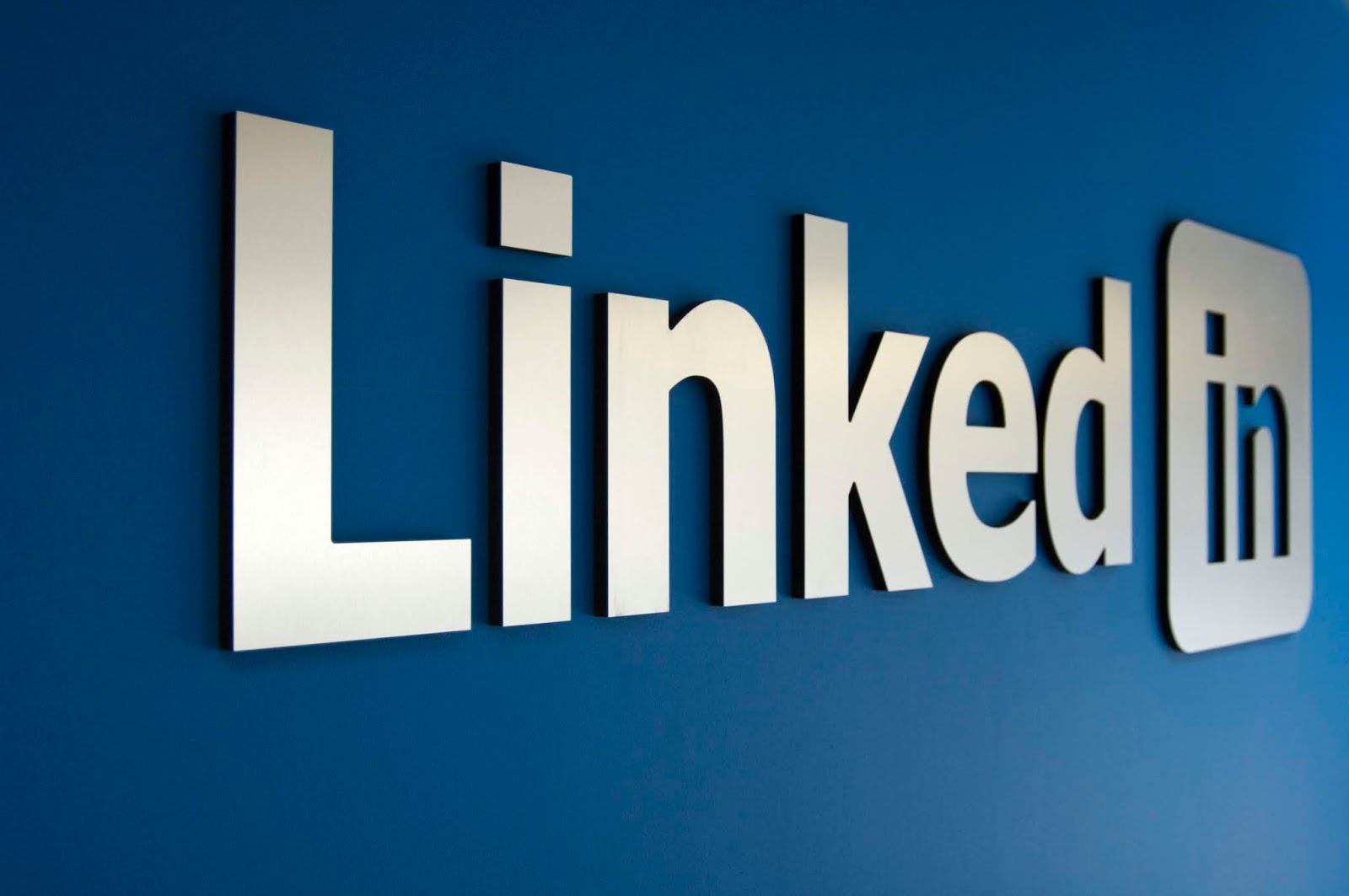What is LinkedIn, and How Can I Use it to Get a Job? ~ BestSure.net