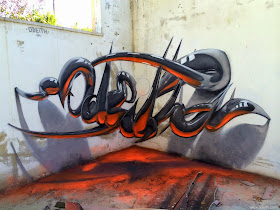 08-Letters-Reflected-Odeith-3D-Anamorphic-Graffiti-Drawings-www-designstack-co
