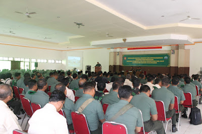 CERAMAH BINTAL ROHANI DAN BINTAL JUANG DARI KODAM IV DIPONEGORO KEPADA PRAJURIT, PNS DAN PERSIT KCK CAB XLVI KODIM SRAGEN