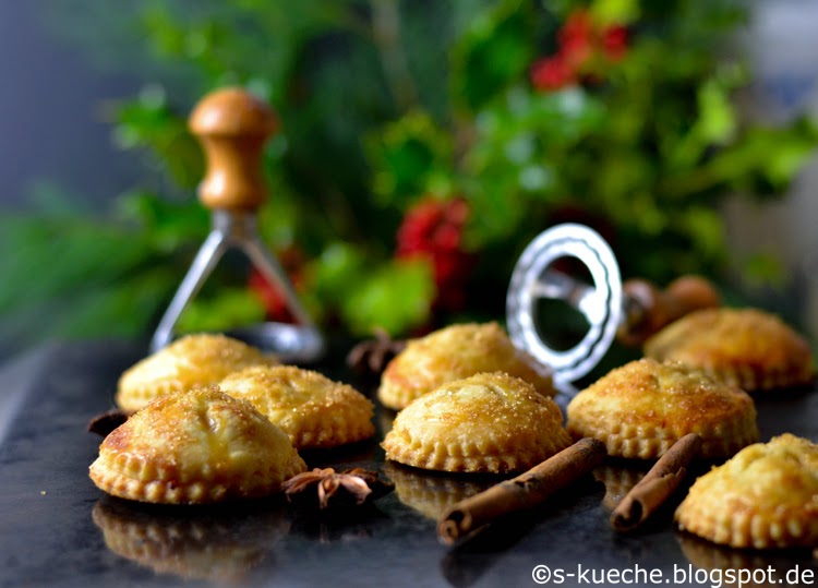 Hand Pies mit Apfel-Karamell oder Cheddar-Rosa Pfeffer - Gastgeschenke ...