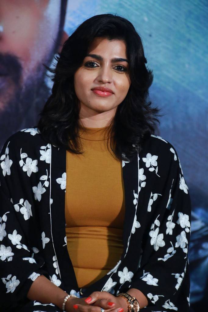 Beautiful Tamil Girl Dhanshika Stills In Black Top Jeans