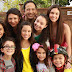 Assista online as espiadinhas da série “A Irmã do Meio”, do Disney Channel!