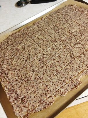 quinoa, brown rice, crackers, scoring, parchment