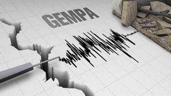 Gempa Kembali Mengguncang Kota Palu Hingga 5.2 SR Gempa Kembali Mengguncang Kota Palu Hingga 5.2 SR