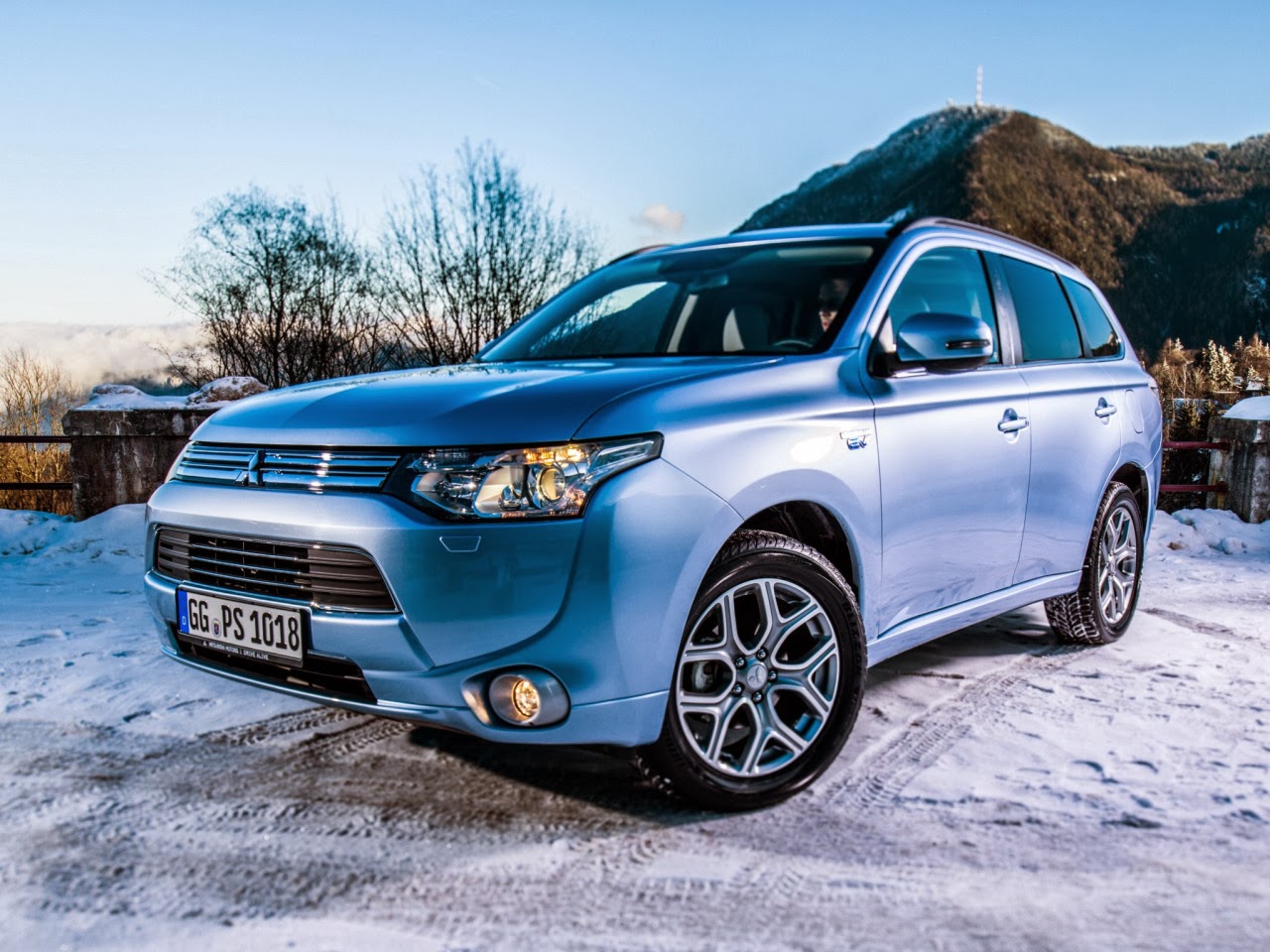 Netherlands Mitsubishi Outlander PHEV 1 top seller on