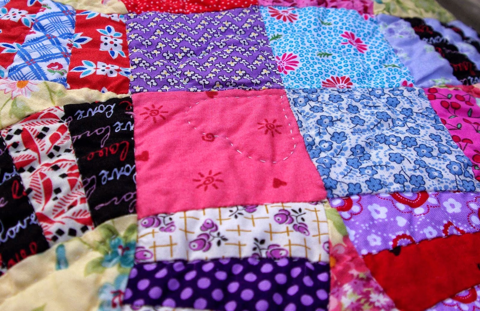 Sane, Crazy, Crumby Quilting: Blogger's Quilt Festival - Hand Quilting