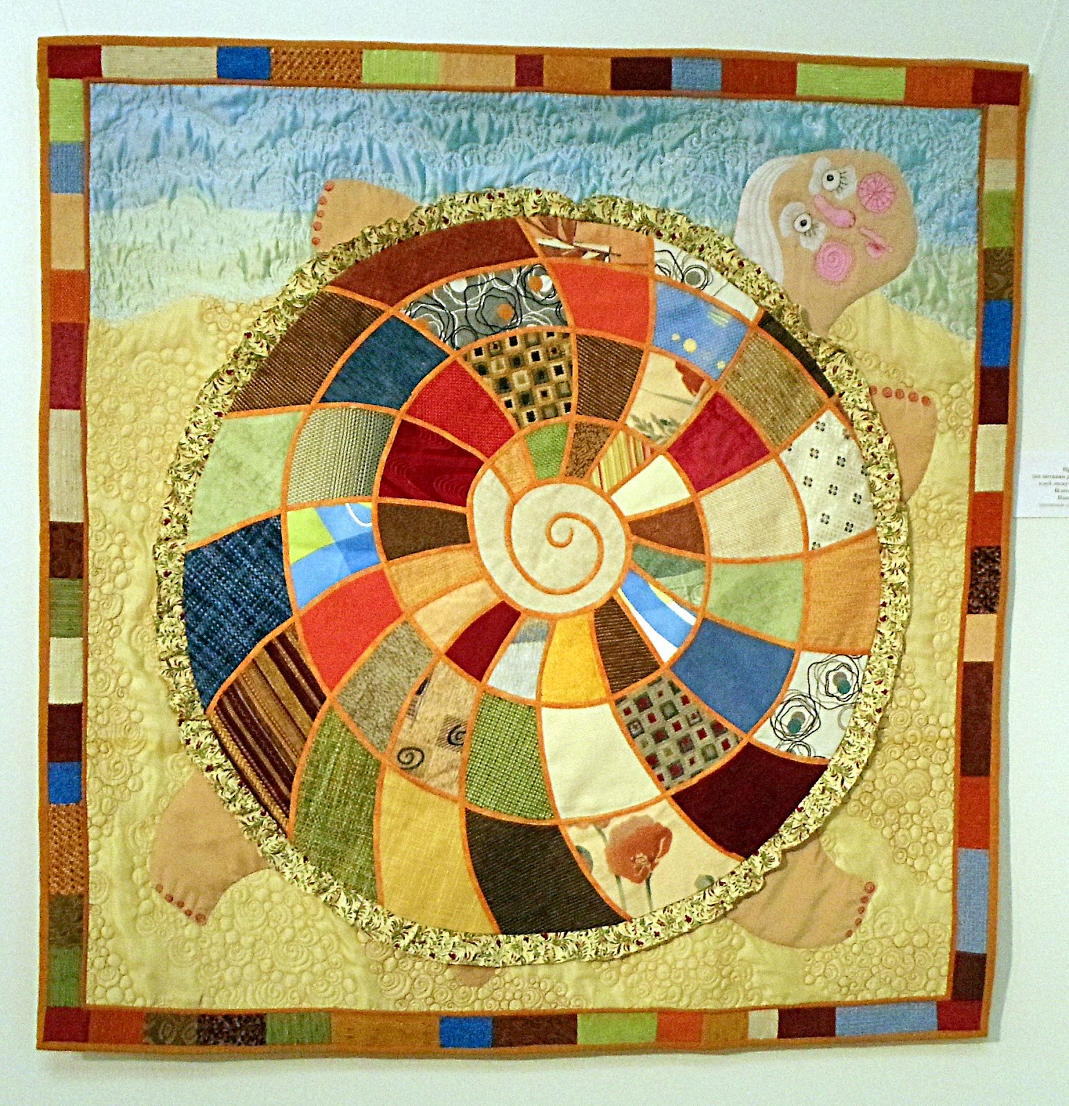 лоскутное панно «матрица» ольги жареновой. пэчворк квилтинг лоскутное шитье для начинающих. пэчворк художественный квилт. лоскутное шитьё техника мозаика. мозаика в пэчворке.