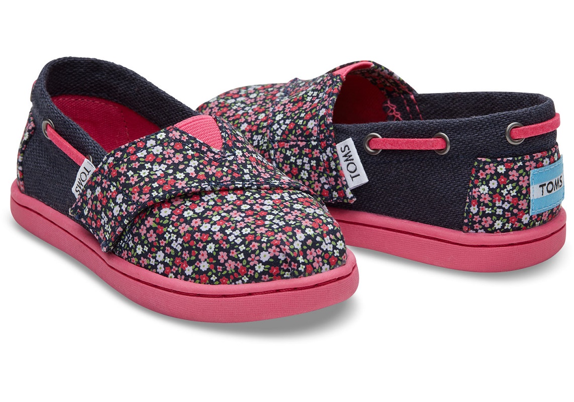 Love Up Your Feet With TOMS Shoes Sale!