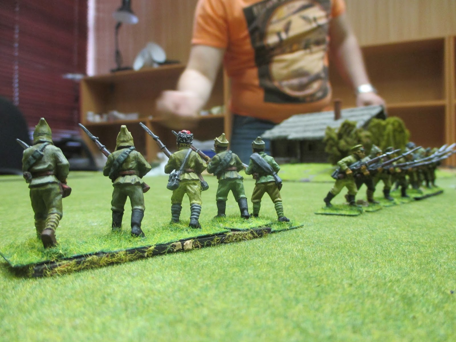 а полк идет воюет взвод