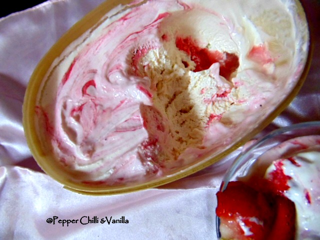 strawberry ripple icecream recipe
