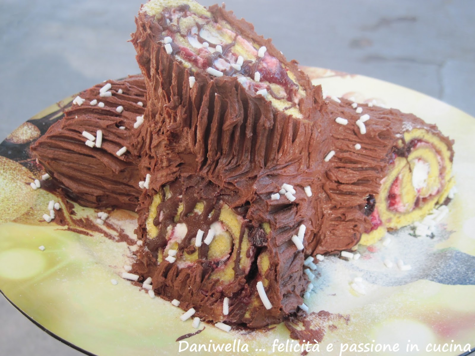 Ricetta Tronchetto Di Natale Per 12 Persone.Tronchetto Di Natale Buche De Noel Ricetta N 220 Daniwella Felicita E Passione In Cucina