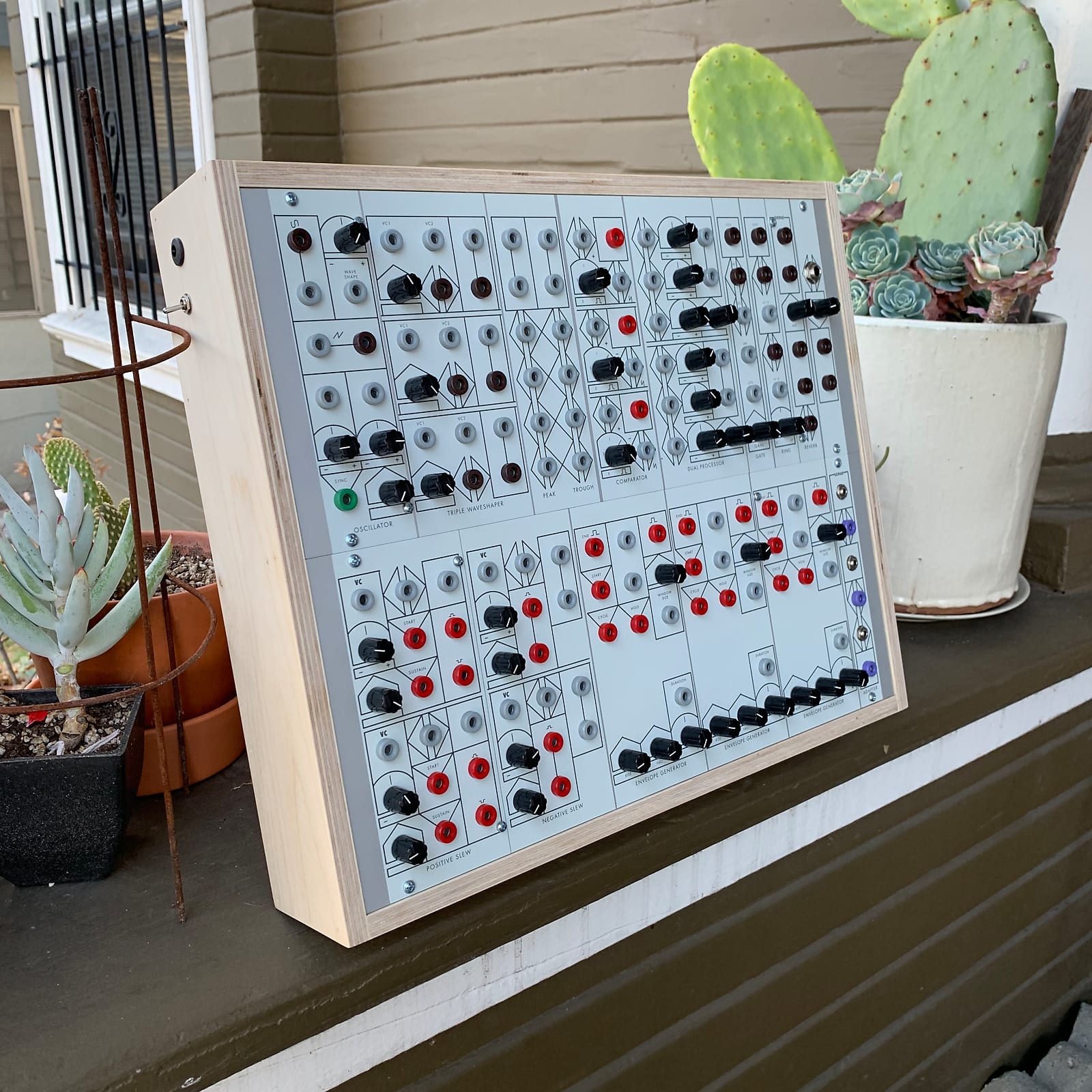 MATRIXSYNTH 7375 Serge Homebuilt Modular Synthesizer Human Comparator Zthee 4U