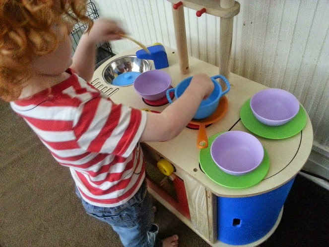 Green Toys Recycled Plastic Cookware And Dining Set Review playing cooking