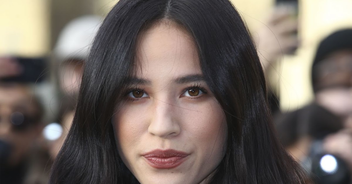 Kelsey Asbille Clicks At Louis Vuitton Fashion Show in Paris MArch 2019
