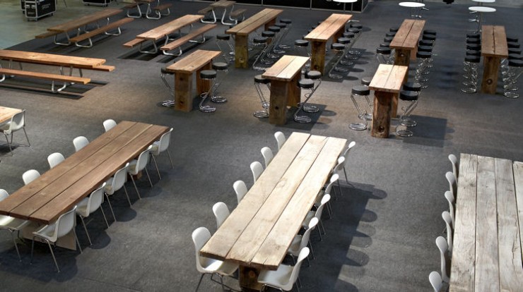 Lausnotebook: thors design: reusing azobé wood Azobetræ planker
