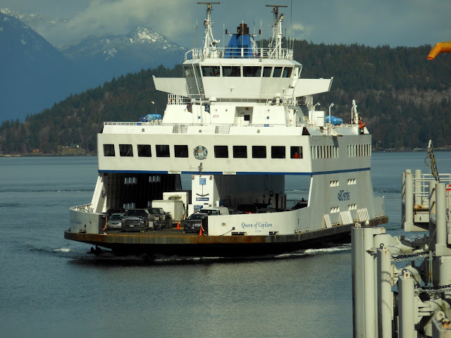 Queen of Capilano arriving at Horshoe Bay from Bowen Island (2013-02-23)