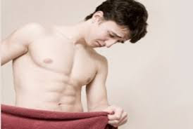 Kemaluan lelaki terdapat lecet kemerahan terasa perih