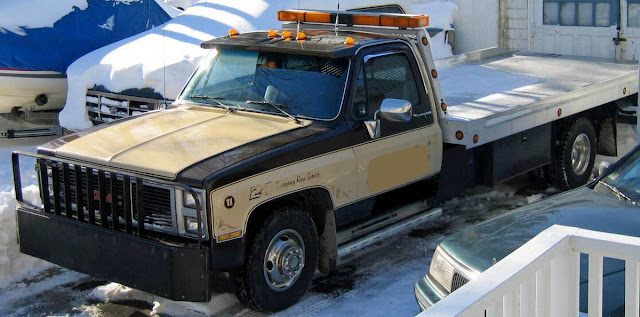 Daily Turismo: Eighteen Footer: 1984 GMC Ramptruck