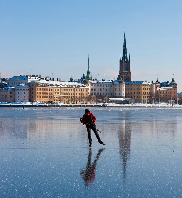 Ice-skater-in-Stockholm.jpg