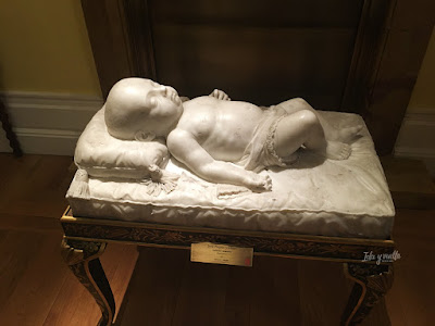 Estatua infanta muerta