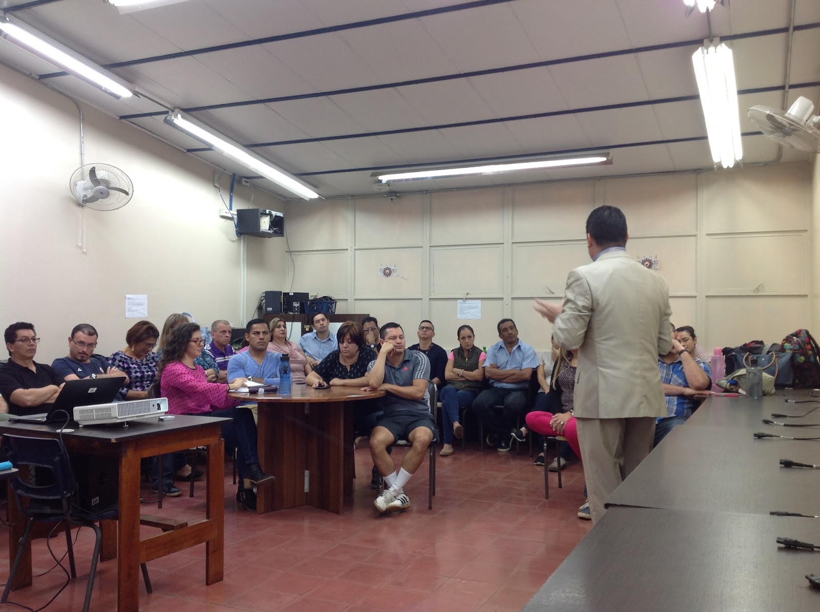 El blog de Marco Peña Colegio El Carmen, Alajuela