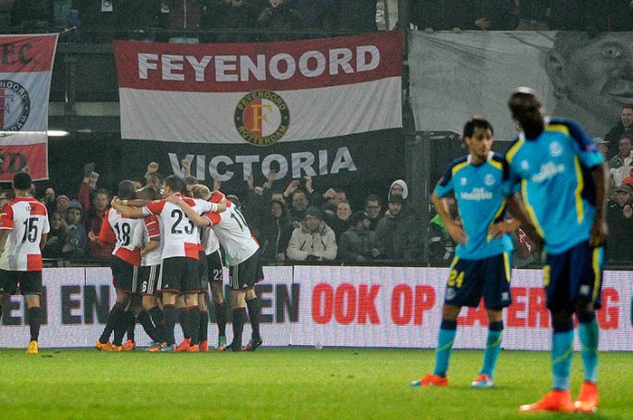 Crónica Feyenoord 2 Vs Sevilla FC 0
