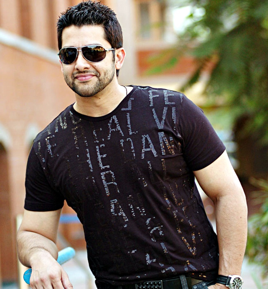 Top 10 Lowest Paid Bollywood Actors 2017