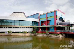 taman akuarium air tawar tmii