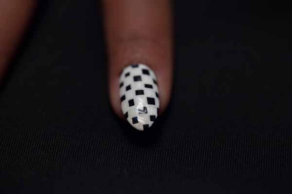 Review: Premiere Episode of Nail'd It (Nail Art Reality Competition ...
