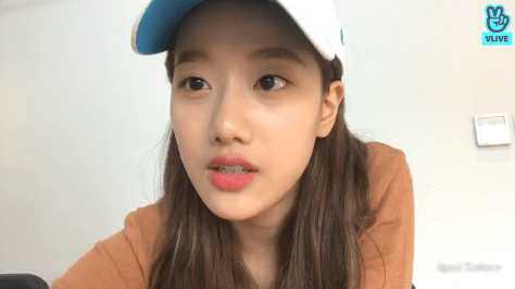 혼자노는데 핵귀인 에이프릴 나은.gif | 인스티즈
