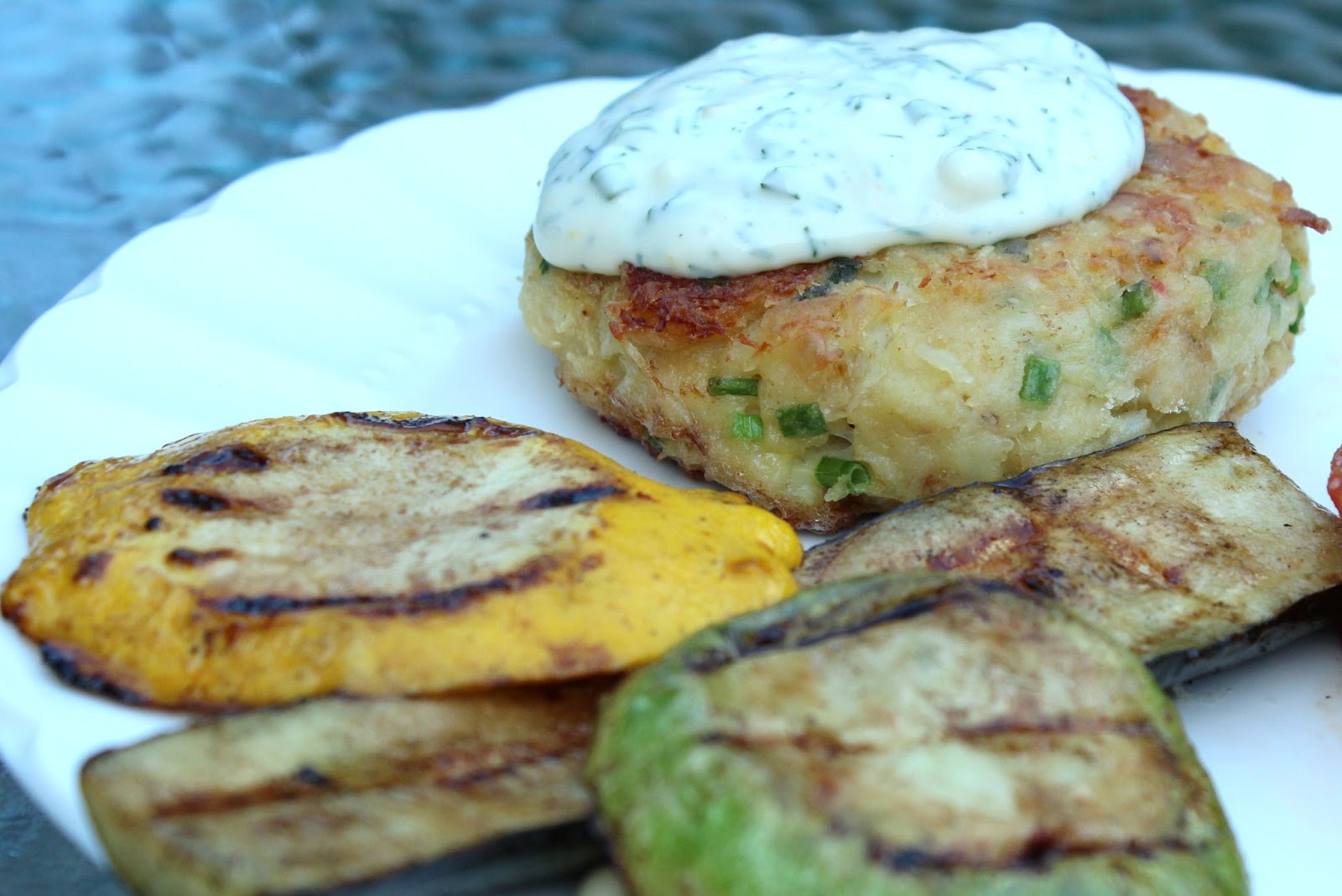 Hey, Mom! What's For Dinner? Crab Cakes and Dill Sauce