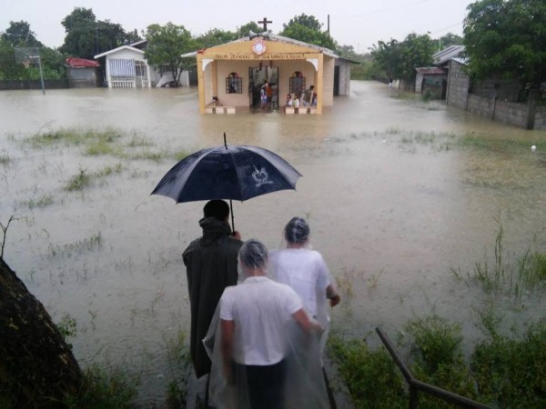 Simbang Gabi Continues In Barangay Bebe Anac In Pampanga Despite High Floods! Simbang Gabi Continues In Barangay Bebe Anac In Pampanga Despite High Floods!