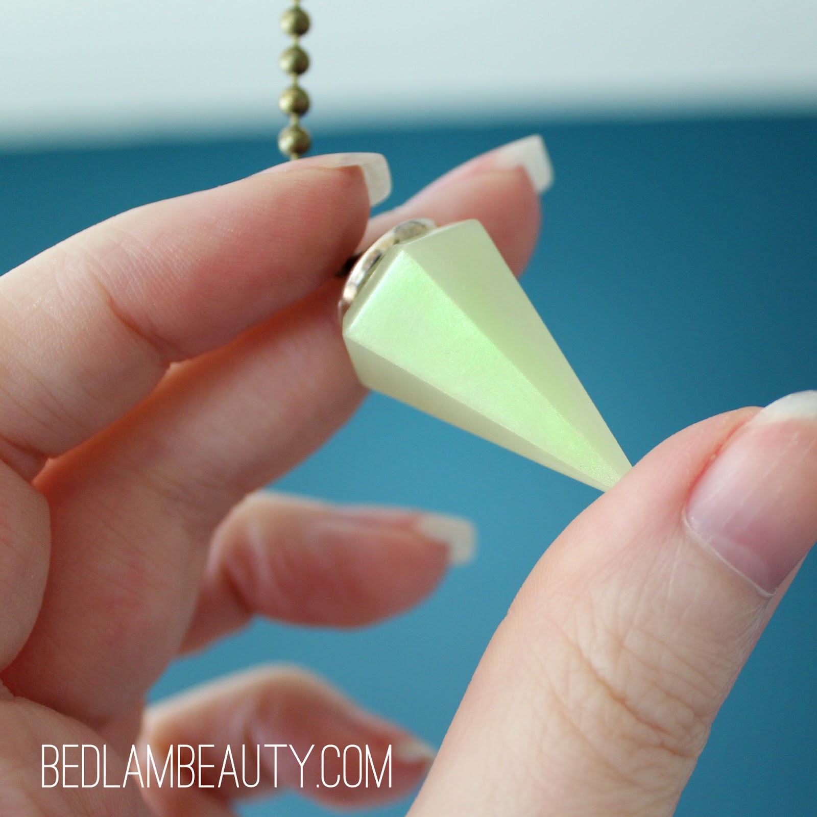 Demiflux Jewelry Marie Curie Inspired "Radium" Lamp Pull