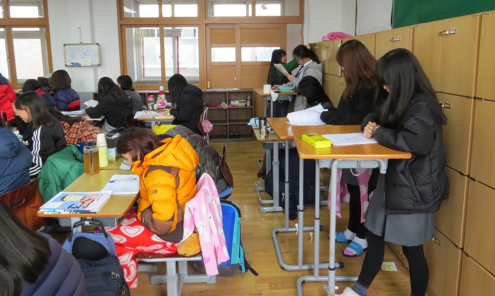 Elaine's World Korean High School Life as Seen by Elaine