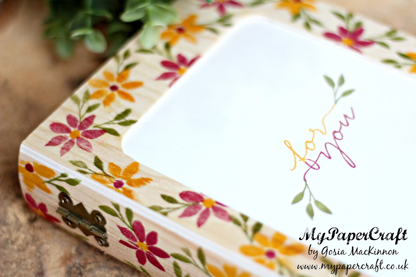 HOW TO DECORATE A WOODEN BOX USING STAMP SET FROM STAMPIN' UP