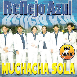 reflejo azul muchacha sola