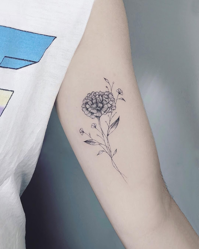 Tatuagens de flores para as mulheres Tatuagens de flores para as mulheres