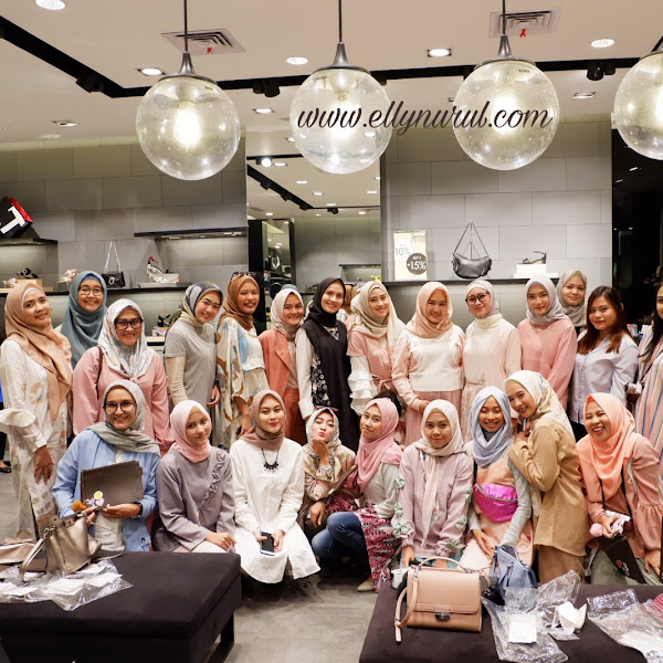 Everywhere is My Runway with Staccato : Inspirasi Gaya Hidup seorang Dwi Handayani Syah Putri 