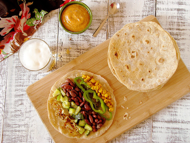 Tacos végétariens à la courgette, au maïs et aux haricots rouges - le carnet sur l'étagère Tacos végétariens à la courgette, au maïs et aux haricots rouges - le carnet sur l'étagère