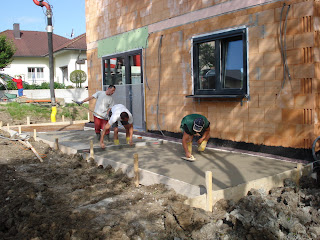 Was tut sich auf Malzers Baustelle?: Terrasse und Gartenmauer