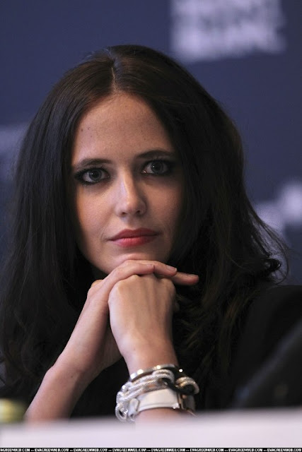 a new life hartz: Eva Green Hairstyle